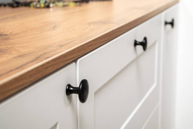 Комод Остин 16.221 цвет белый шагрень/дуб крафт золотой Комод Остин 16.221 цвет белый шагрень/дуб крафт золотой