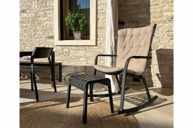 Стул пластиковый Trill Bistrot антрацит 500х515х825 мм Стул пластиковый Trill Bistrot антрацит 500х515х825 мм